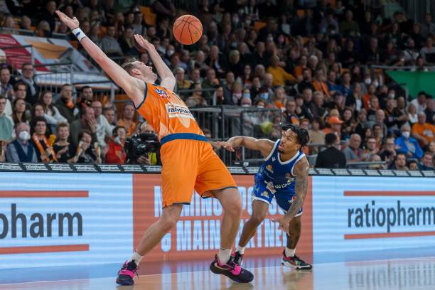 反而自己的 反而自己的